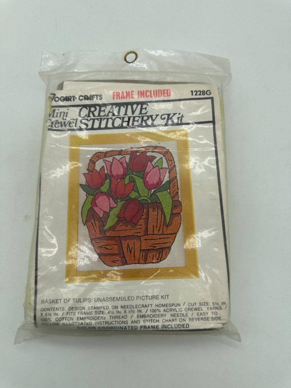 Vogart Mini Crewel Creative Stitchery Kit Tulips New VTG 5.5x6.5” #1228G